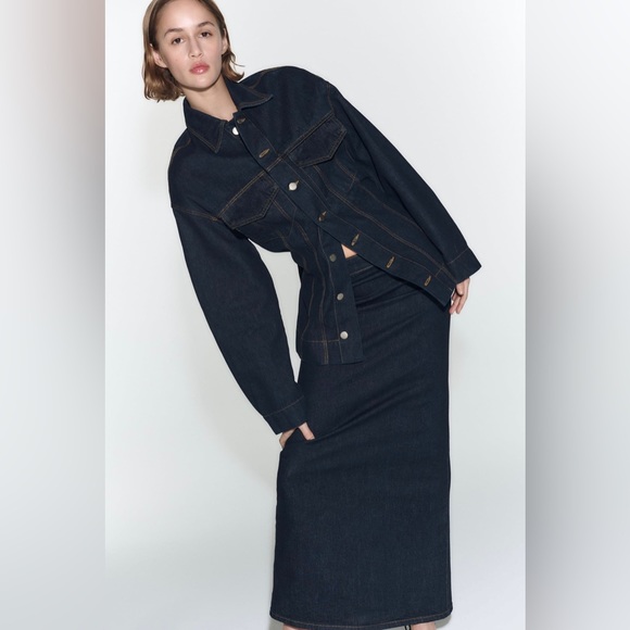 Zara Dresses & Skirts - Zara Slit Denim Skirt